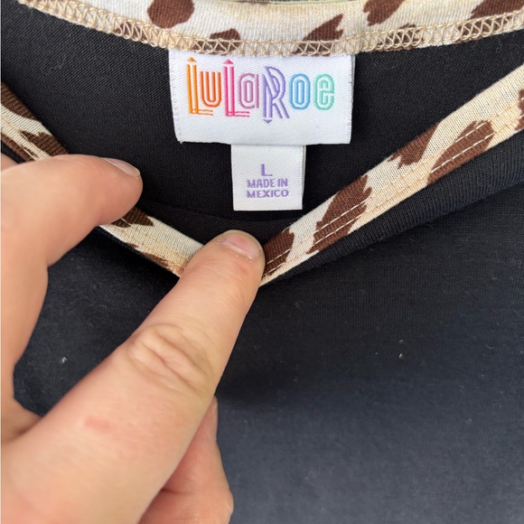 LuLaRoe Randy Tee - Picture 3 of 4
